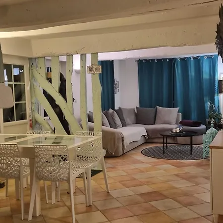 Jenfyz Gite Avec Jacuzzi A La Campagne Holiday home